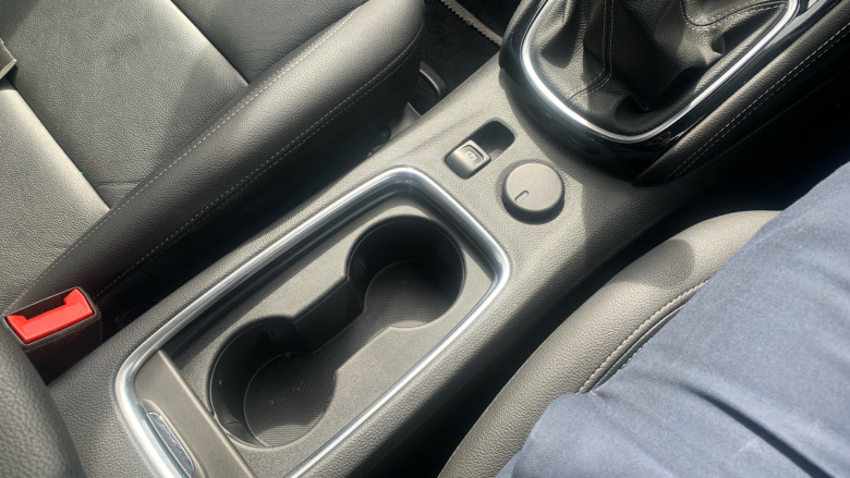 Vauxhall Astra 1.6T 16V 200 Elite Nav 5dr Petrol Hatchback